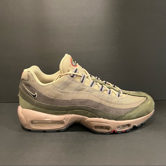 Nike Air Max 95 Matte Olive - Picture 3 of 6